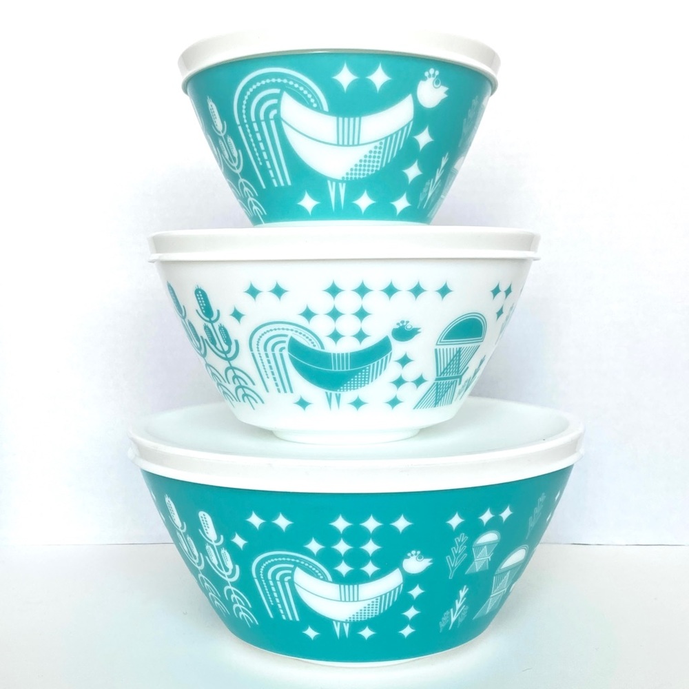 SOLD Pyrex 100th Anniversary Bowl Set Vintage Charm Rise & Shine Amish Blue - Picture 1 of 9